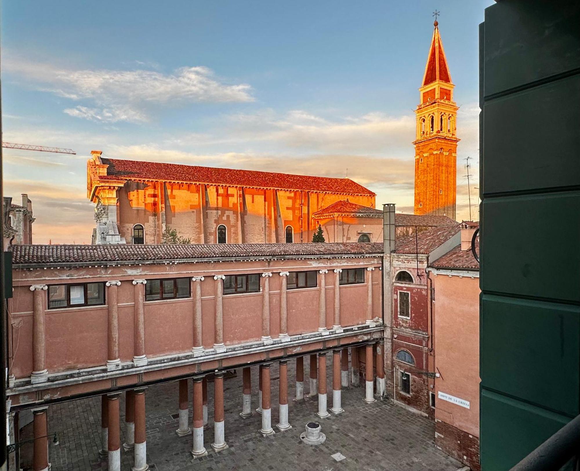 Palazzo Contarini Della Porta Di Ferro Aparthotel Venesia Bagian luar foto