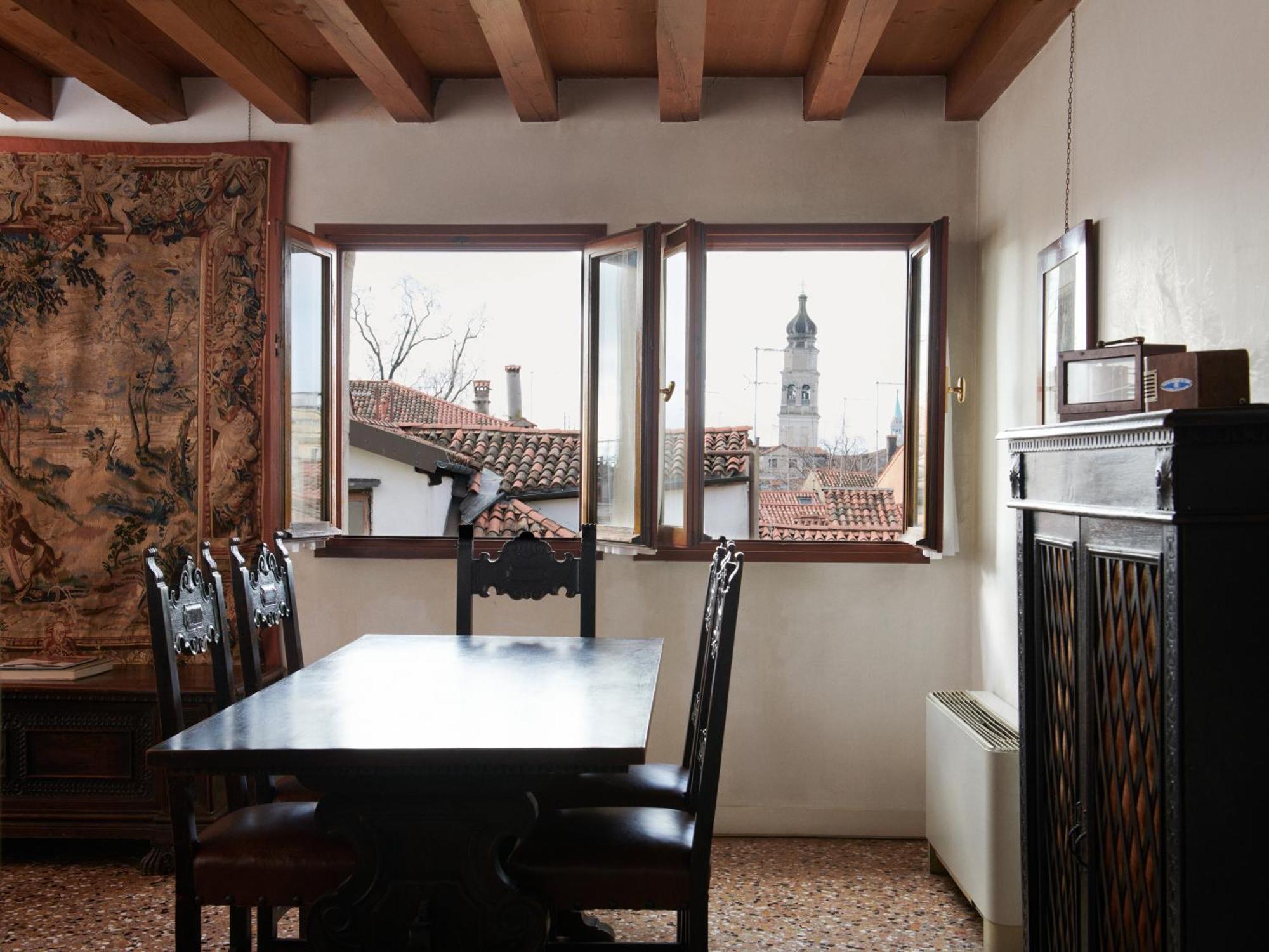 Palazzo Contarini Della Porta Di Ferro Aparthotel Venesia Bagian luar foto