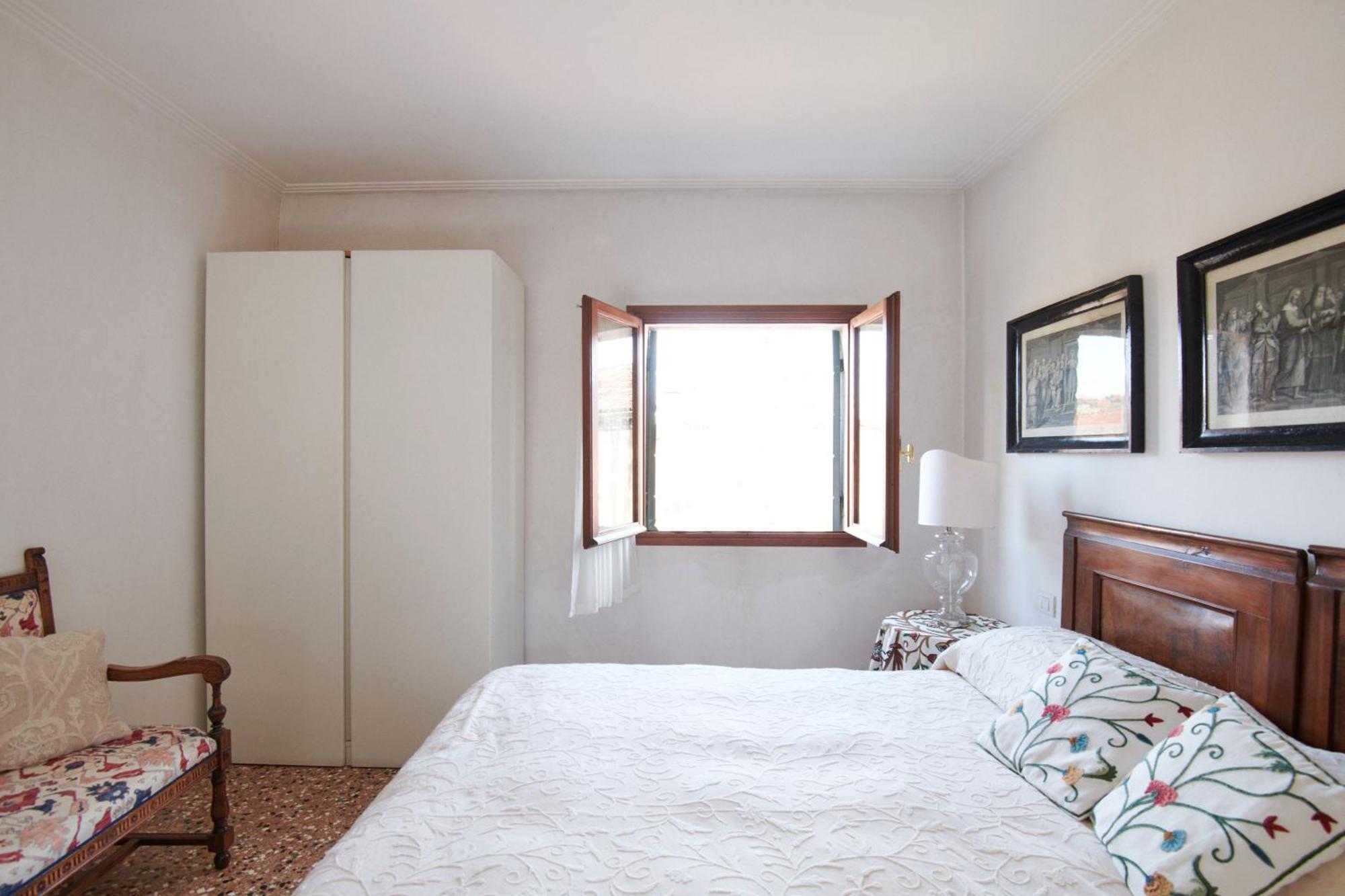 Palazzo Contarini Della Porta Di Ferro Aparthotel Venesia Bagian luar foto
