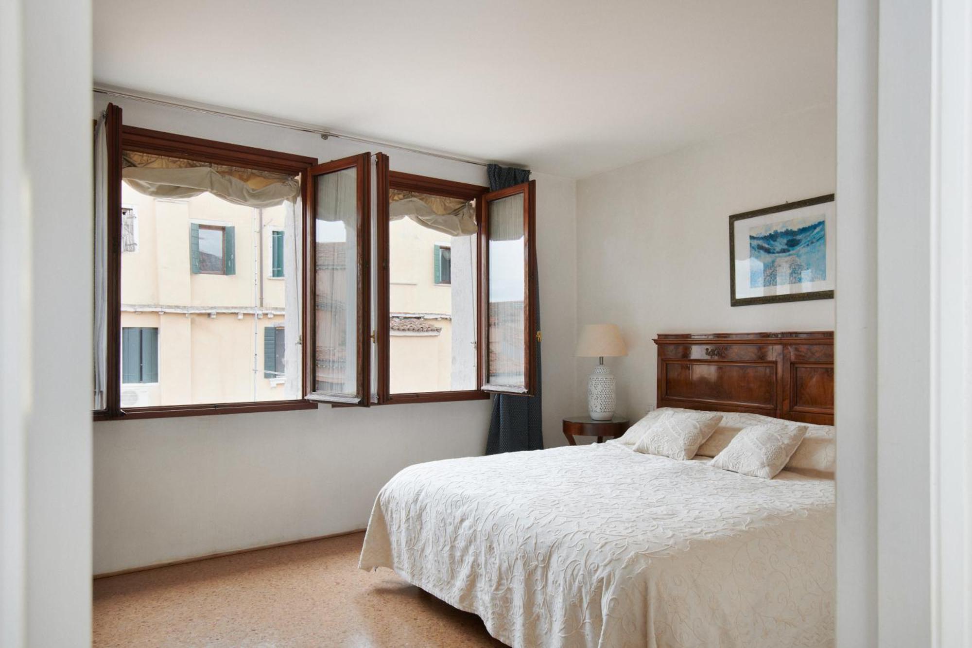 Palazzo Contarini Della Porta Di Ferro Aparthotel Venesia Bagian luar foto